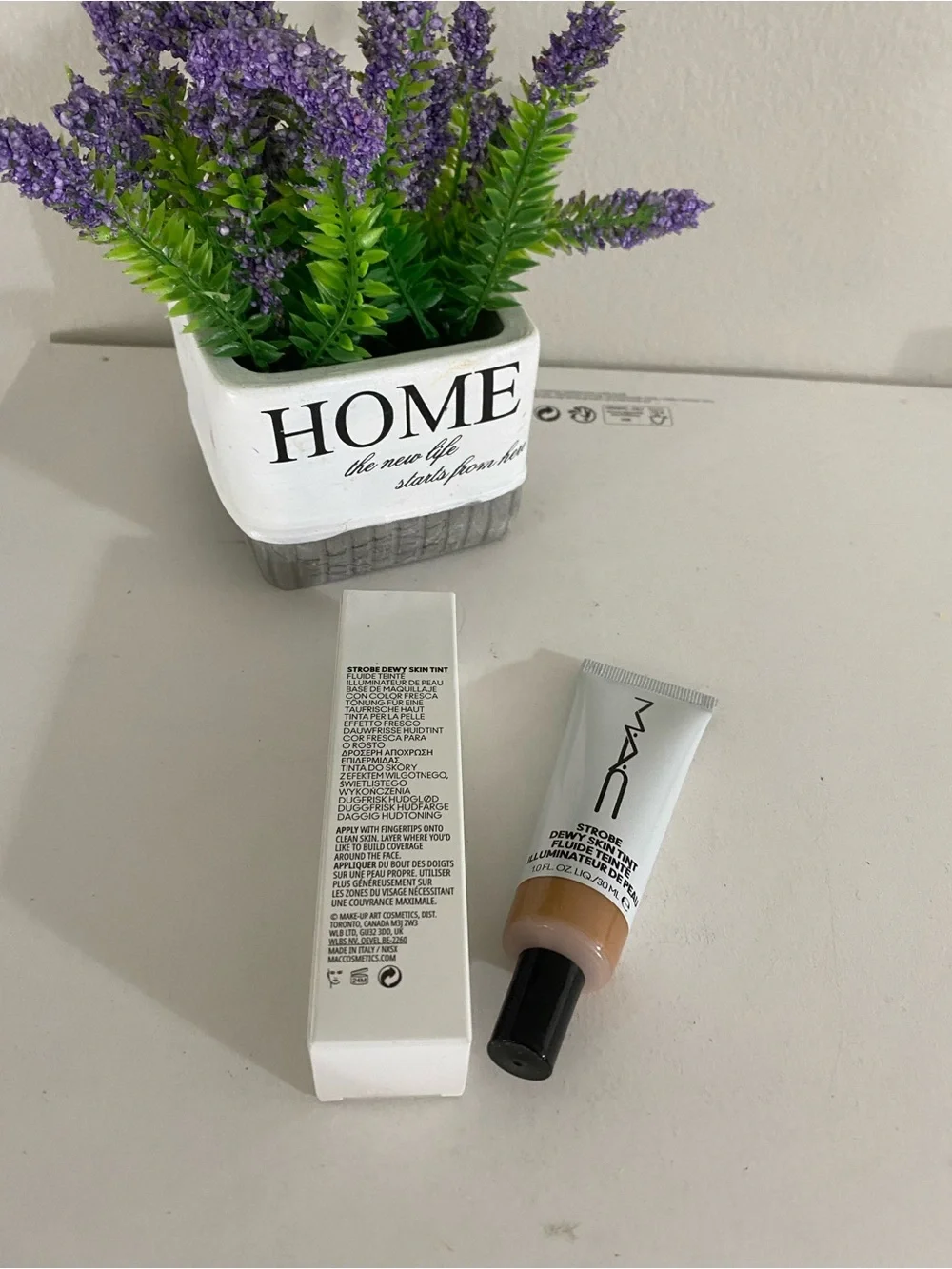 Deep 1 ~ MAC Strobe Dewy Skin Teint, Full Size, 1 OZ / 30 ML